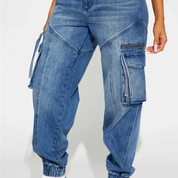 Fashion Nova Blue Women's Cargo Jeans Size 1 - Picture 2 of 3